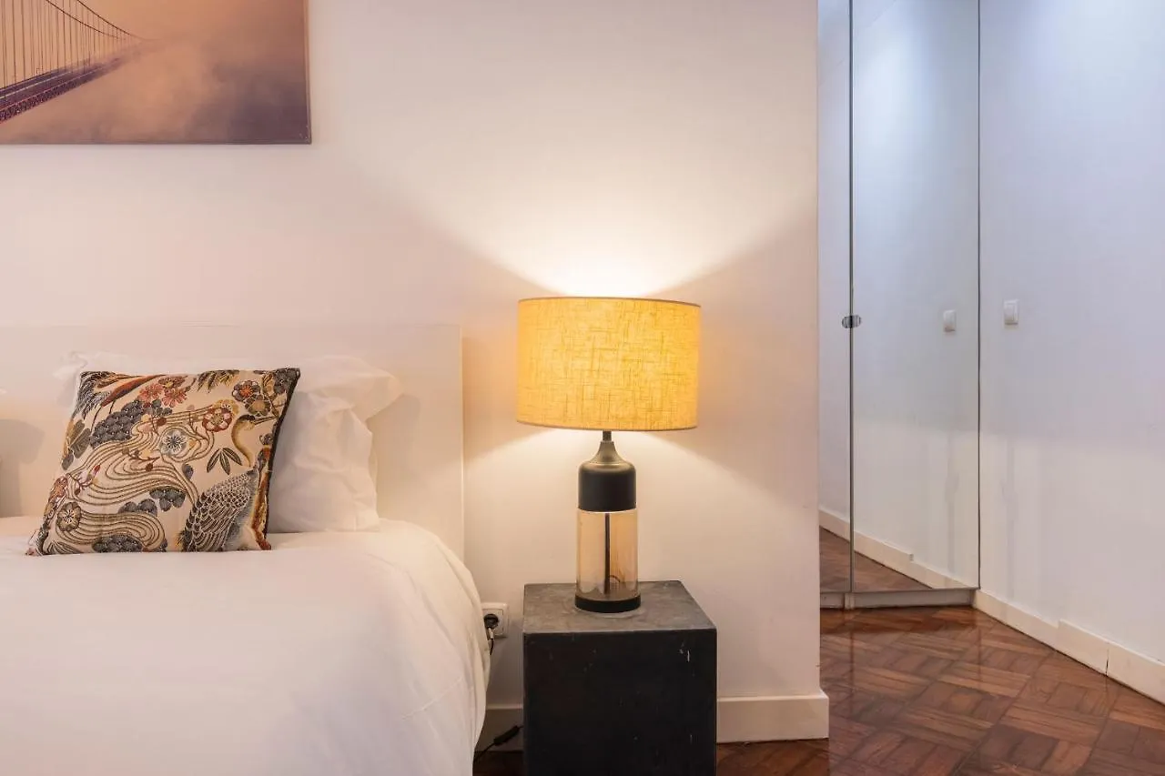 Principe Real Concept By Lovelystay Lisbon Apartment